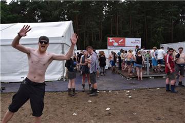 Die Wasserstationen waren bei dem warmen Wetter enorm gefragt. 