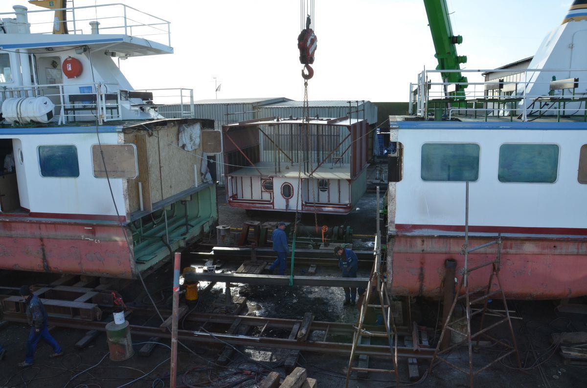 Fedderwardersiel: Fahrgastschiff "Wega II" wächst um 4,50 Meter Die "Wega II" wird auf der Diedrich-Werft in Oldersum verlängert.