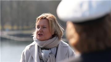 Die Wehrbeauftragte Eva Högl fordert mehr Geld für die Marine.