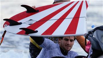 Die Wellen vor Tahiti sind gefürchtet und können sogar Surfbretter zerschmettern.