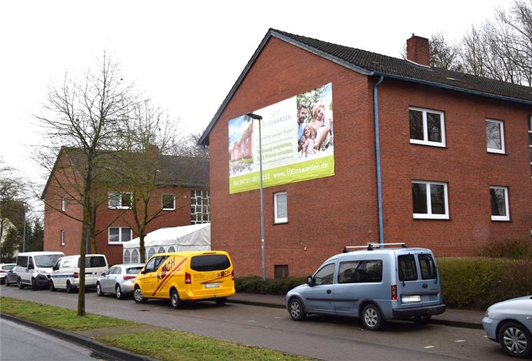 Die Wohnungsbaugesellschaft Nordwohnen bietet in den Engländerhäusern in der Werftstraße möblierte Apartments an. Damit möchte das Unternehmen vor allem jungen Menschen in der Ausbildung bezahlbaren Wohnraum anbieten. Fotos: Reiprich