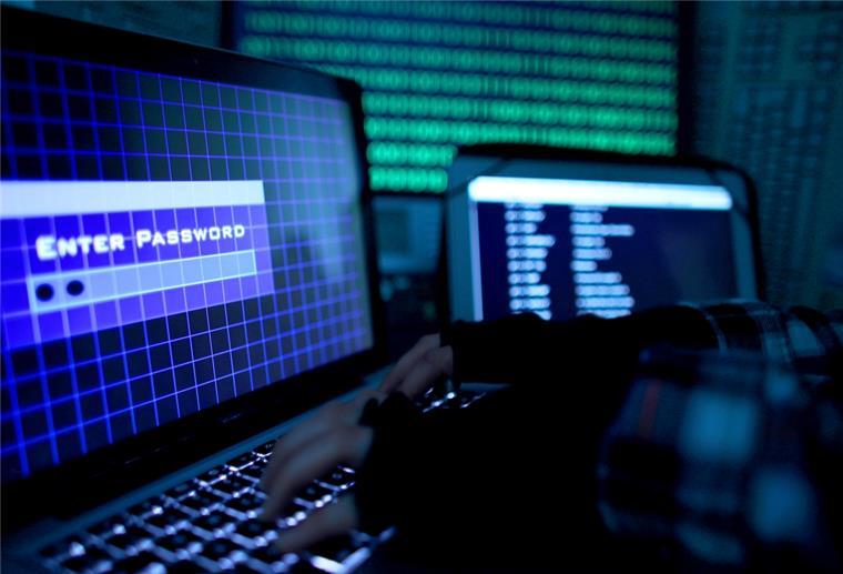 Experte warnt Unternehmen vor neuartigen Cyber-Angriffen Die Zahl der Internetangriffe auf Firmen, Behörden und die kritische Infrastruktur nimmt stetig zu.