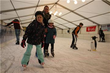 Die Zukunft des Eiszelts in Nordenham ist gefährdet.
