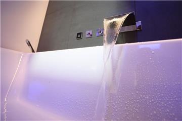Diebstahl reichte zwei Einbrechern in Cloppenburg nicht, sie setzten das Mehrfamilienhaus gleich noch unter Wasser und drehten den Hahn der Badewanne auf.