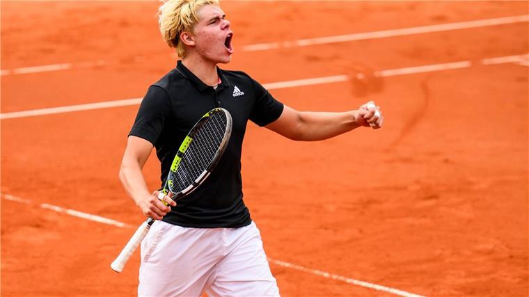 Diego Dedura-Palomero bejubelt seinen Tennis-Coup in München.
