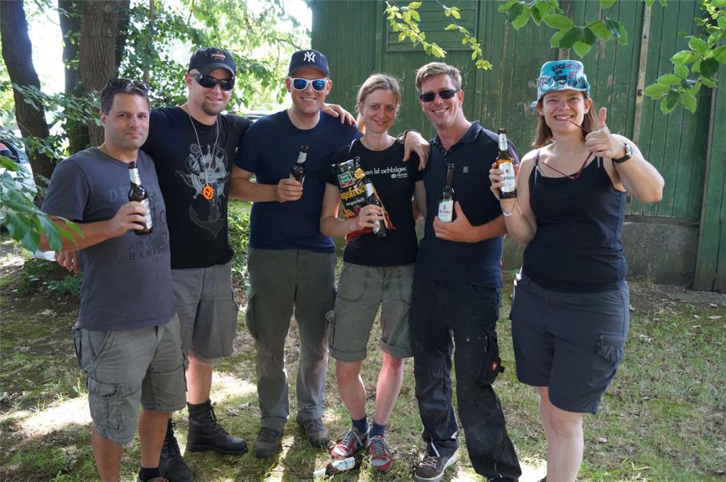 Diese Gruppe aus Osnabrück/Güterloh vertrieb sich die Zeit mit Bier und Chips bi...