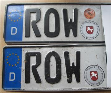 Diese Kennzeichen wurden von der Polizei sichergestellt.