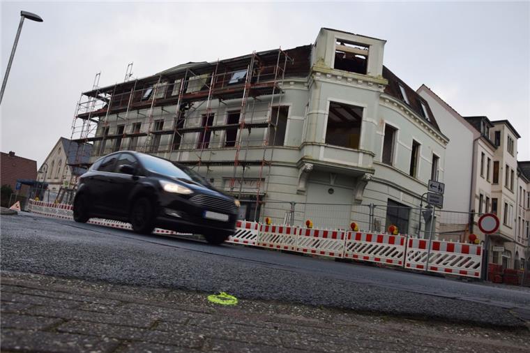 Diese markante Eckhaus an der Kirchenstraße 8 wird abgerissen, um Platz für eine neu gestaltete Dorfmitte zu schaffen. 