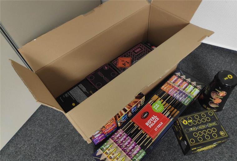 Diese riesige Kiste mitsamt Feuerwerk könnt ihr gewinnen!