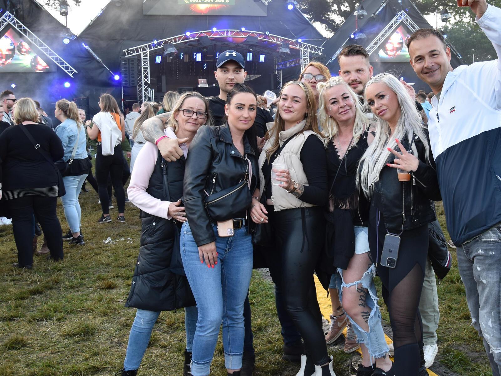 Diese Truppe hat richtig Bock auf "Die Heide brennt" 2023 in Donnern.