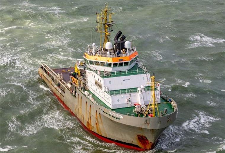 Dieser Kraftprotz soll die „Mumbai Maersk“ abschleppen: Ankerschlepper „Sovereign“.