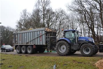 Dieser landwirtschaftliche Gespann landete auf einer Irrfahrt auf der A29.