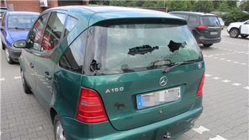 Dieser Mercedes wurde in Bremerhaven-Leherheide beschädigt.