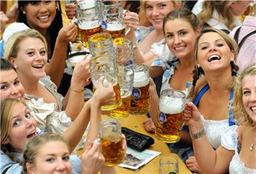 Dieses Bild wird es dieses Jahr nicht geben: das Oktoberfest ist abgesagt.