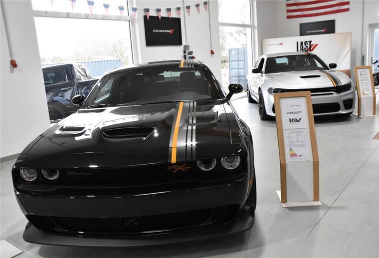 Beim Open House im KW Autohaus sind die motorstarken Musclecars zum Greifen nah DODGE Challenger