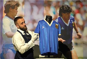 Dieses Stück Stoff ist 8,4 Millionen Euro wert: Das argentinische Nationaltrikot von Diego Maradona aus dem Jahr 1986.