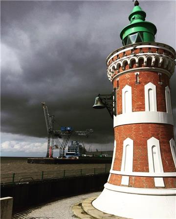 Dieses stürmische Bild mit Pingelturm hat Sebastian Schneider gemacht.