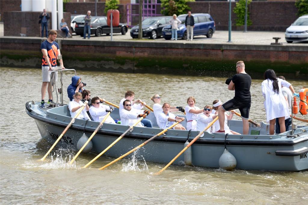 Dieses Team setzte beim Kutterpullen auf weiße Kostüme. 