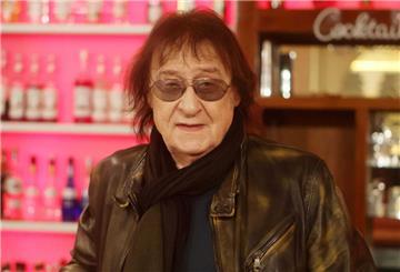 Dieter Birr, genannt Maschine, ehemaliger Sänger der DDR-Rockband Puhdys. Der Künstler wird am 18. März 80 Jahre alt.