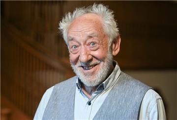 Dieter Hallervorden - noch 89 - Ende August auf der Jahrespressekonferenz seines Schlosspark-Theaters in Berlin. (Archivbild)
