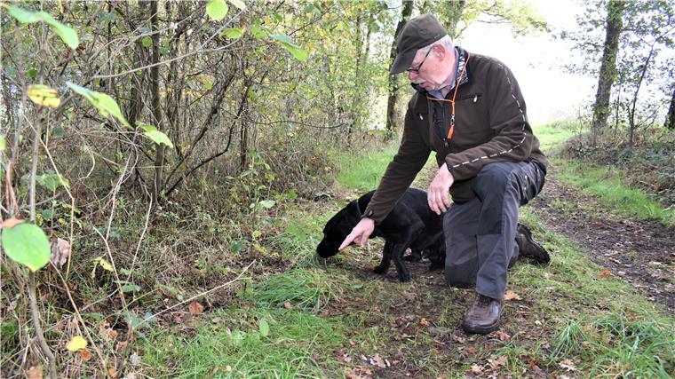 Dietrich Fricke und sein Hund Ivo.