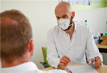 Dirk Heimann, Oberarzt am Klinikum Bremerhaven, hat eine gute Nachricht für traumatisierte Menschen: Auch Traumata sind in der Regel heilbar.