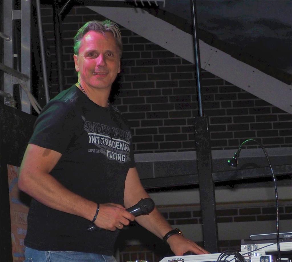 DJ Stony sorgte für Stimmung beim "Schlagermove" am Freitagabend. Fot...