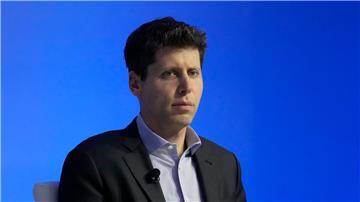 Doch wieder zu OpenAI? Sam Altman soll in Gesprächen mit dem Verwaltungsrat über eine Rückkehr in die Firma sein.