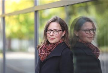 Doreen Brandt sagt, man müsse keine Angst vor Plattdeutsch haben. Die 39-Jährige Wissenschaftlerin lehrt ab dem Wintersemester an der Uni Oldenburg und soll als Juniorprofessorin die Ausbildung von Niederdeutsch-Lehrern fördern.