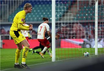 Dortmund punktet: Hier jubelt Erling Haaland über seinen Treffer zum 2:0.
