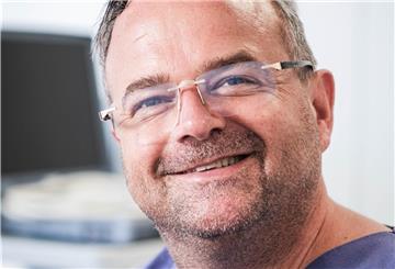 Dr. Jan-Peter Siegers leitet die Abteilung für Lymphologie bei Helios.