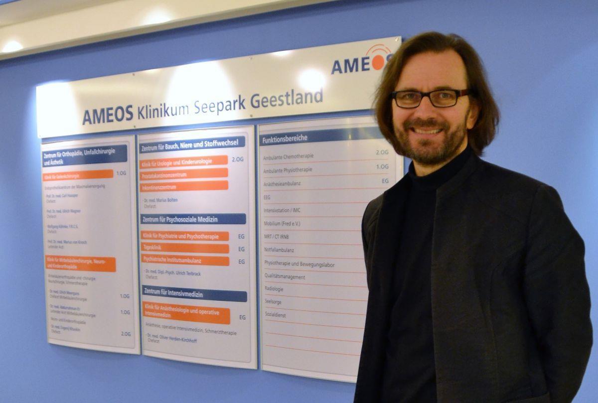 Ameos baut im Cuxland ihr Psychiatrie-Zentrum aus Dr. Uwe Gonther ist der Ärztliche Direktor des neuen Zentrums für Psychosoziale Medizin von Ameos an der Seepark-Klinik Geestland am Standort Debstedt.