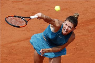 Drei Endspiele bei Grand-Slam-Turnieren hatte Simona Halep bisher verloren, nun hat sie es endlich geschafft. Gegen Sloane Stephens dreht die Rumänin nach verlorenem ersten Satz noch das Finale der French Open. 

