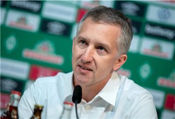 Drei Viertel aller Fans, die an der Umfrage teilgenommen haben, sind mit der Transferpolitik von Frank Baumann und Werder Bremen unzufrieden.
