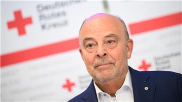 DRK-Landespräsident Hans Hartmann fordert angesichts zunehmender Bedrohungen eine Verbesserung des Katastrophenschutzes. (Archivbild)