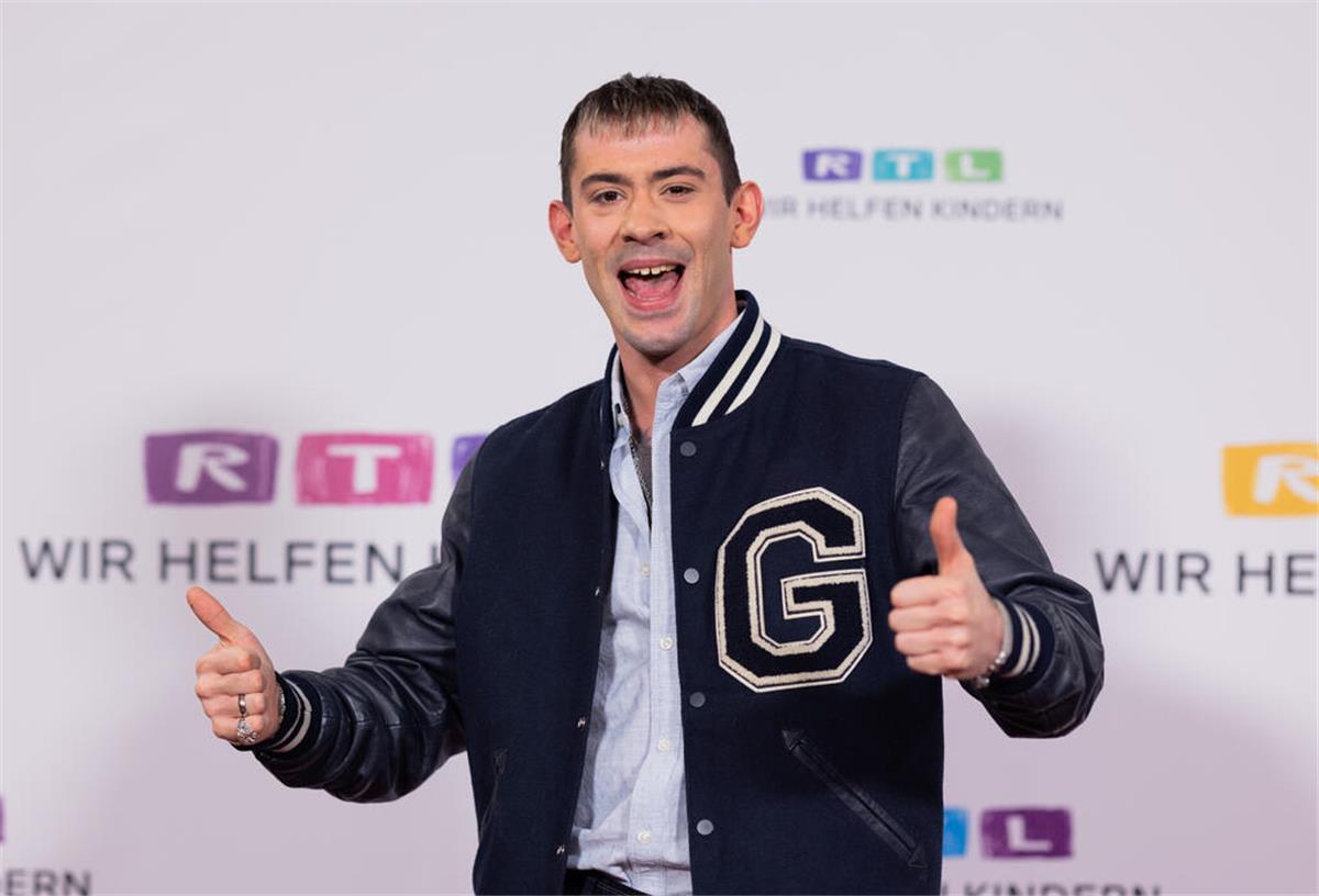 Daniele Negroni produziert neue Single Daniele Negroni, Sänger, nimmt am 27. RTL-Spendenmarathon in den EMG Studios teil. Der RTL-Spendenmarathon zugunsten von Kindern in Not geht wieder an den Start. +++ dpa-Bildfunk +++