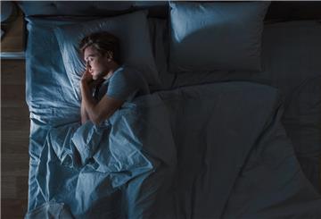 Du bist ständig morgens müde - obwohl du lange im Bett gelegen hast? Dann könnten die Spezialisten des Schlaflabors Ursachenforschung betreiben.