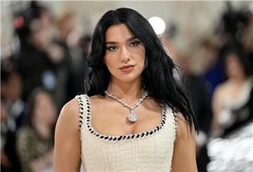 Dua Lipa wurde 2015 mit dem Song „Be The One“ international bekannt.