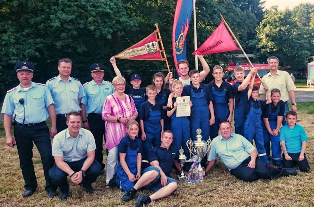 Due Jugendfeuerwehr Holßel wurde in Köhlen Kreismeister. Herzlichen Glückwunsch!