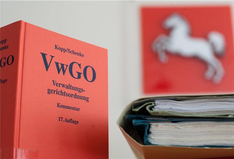 Streit um Windkraft: Gericht gibt Klägern recht Durch das Urteil des Oberverwaltungsgericht Lüneburg sieht der Geschäftsführer von Innovent Windpark Niens, den Standort wieder im Spiel.