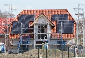 Durch die steigenden Zinsen und relativ hohe Baukosten rückt für manchen dieser Traum in weitere Ferne.