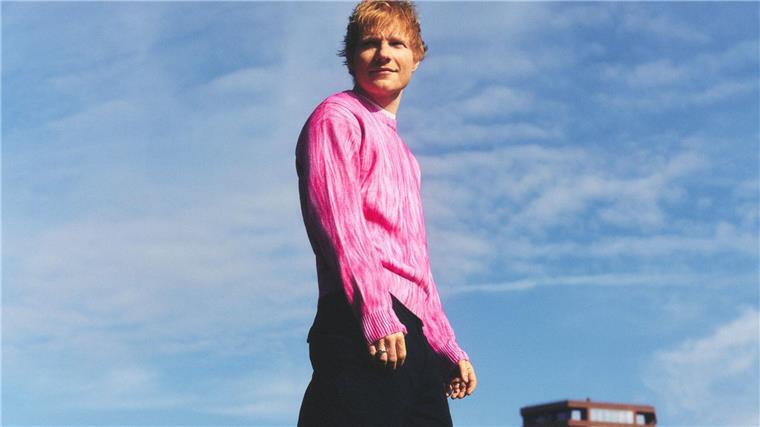 Sänger Ed Sheeran: „Gitarre ist wirklich gut“ Ed Sheeran ist ein superberühmter Sänger.