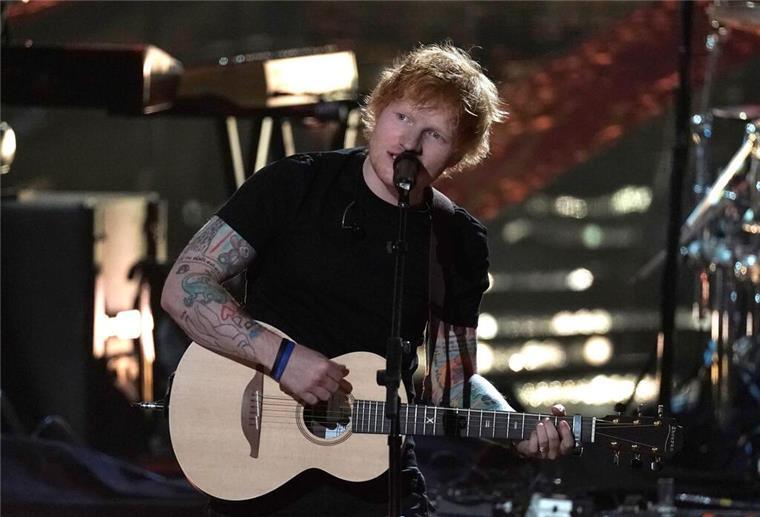 „Southside“ und „Hurricane“ 2024 mit mehreren namhaften Acts Ed Sheeran ist im kommenden Jahr für die Zwillingsfestivals „Southside“ und „Hurricane“ gebucht.