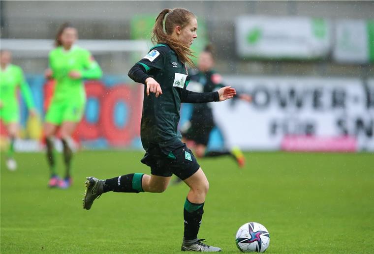 Eefje Bötjer bei ihrem Bundesliga-Debüt gegen den VfL Wolfsburg.