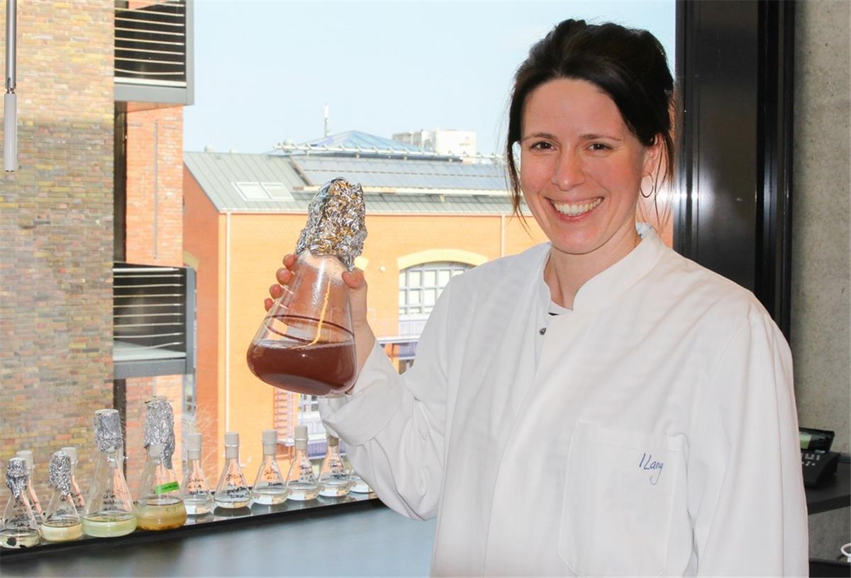 Bremerhavener Forscher wollen Algen für Kunstfleisch nutzen Die Biologin Professor Dr. Imke Lang von der Hochschule Bremerhaven.