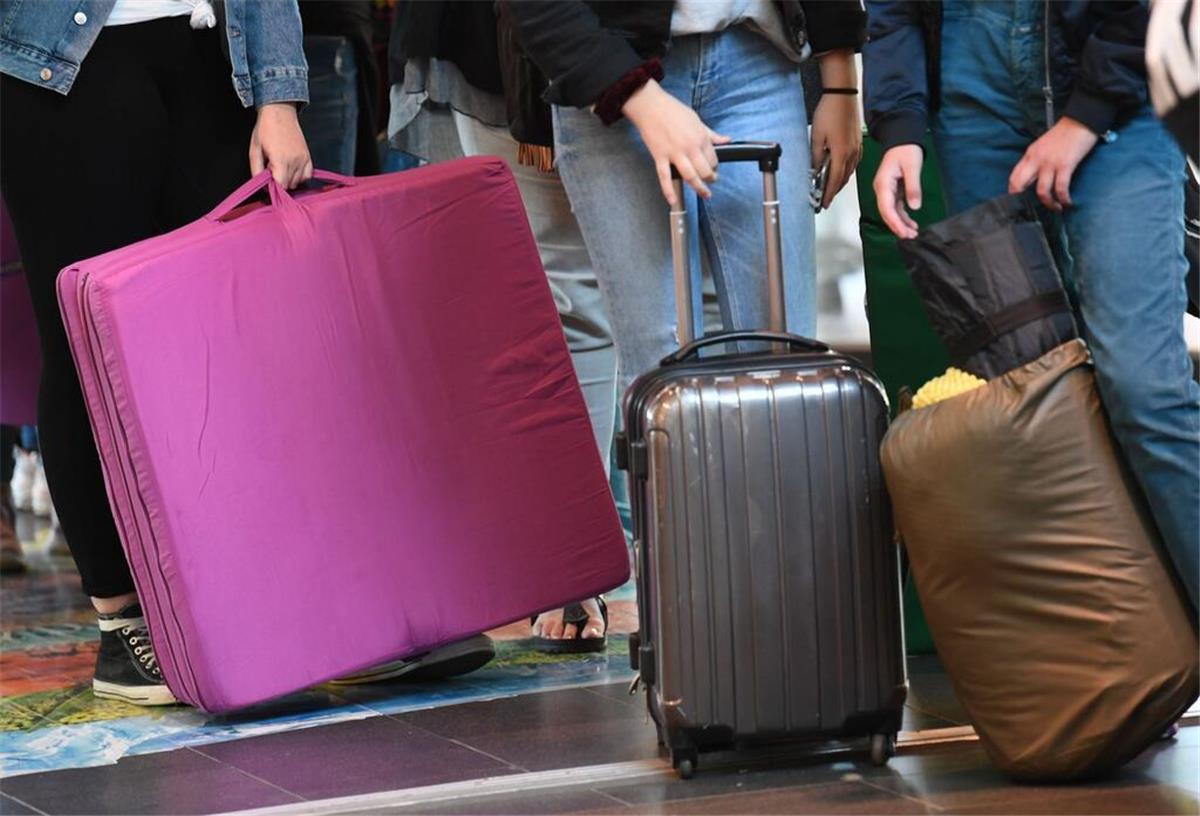 Behörde prüft Vorfall: Bremer Schüler stirbt auf Abschlussfahrt in der Toskana Ein 16 Jahre alter Schüler ist auf einer Klassenfahrt in Italien plötzlich gestorben (Symbolfoto).