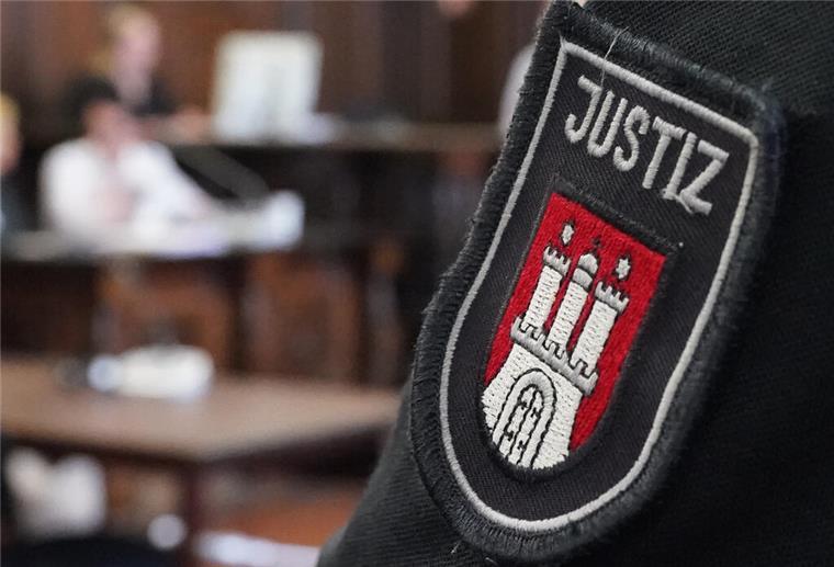 23-Jähriger vor Gericht: So ergatterte er Nacktfotos von jungen Mädchen Justiz Hamburg