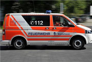 Ein 26-jähriger Mann wird seit Dienstagnachmittag in der Weser bei Berne vermisst.
