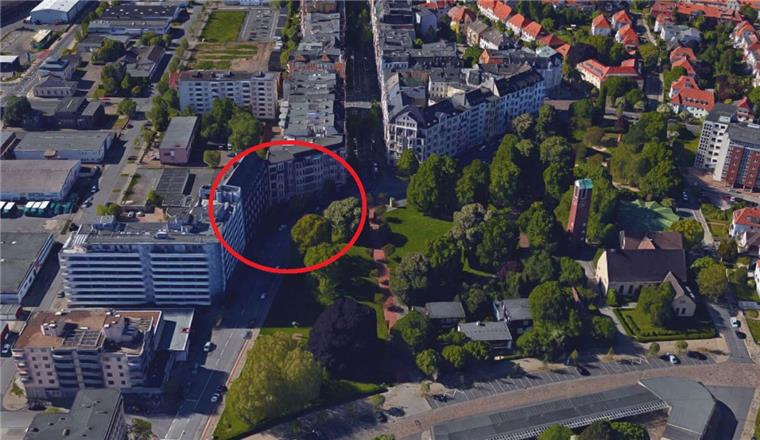 Ein 47-Jähriger hat am Montag eine 48-Jährige in der Bürgermeister-Smidt-Straße am Martin-Donandt-Platz grundlos gewürgt.