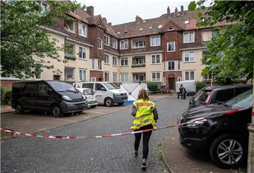 Ein 54-jähriger Mann war bei einem Einsatz in Bremen-Gröpelingen erschossen worden. Nun gibt es interne Ermittlungen.